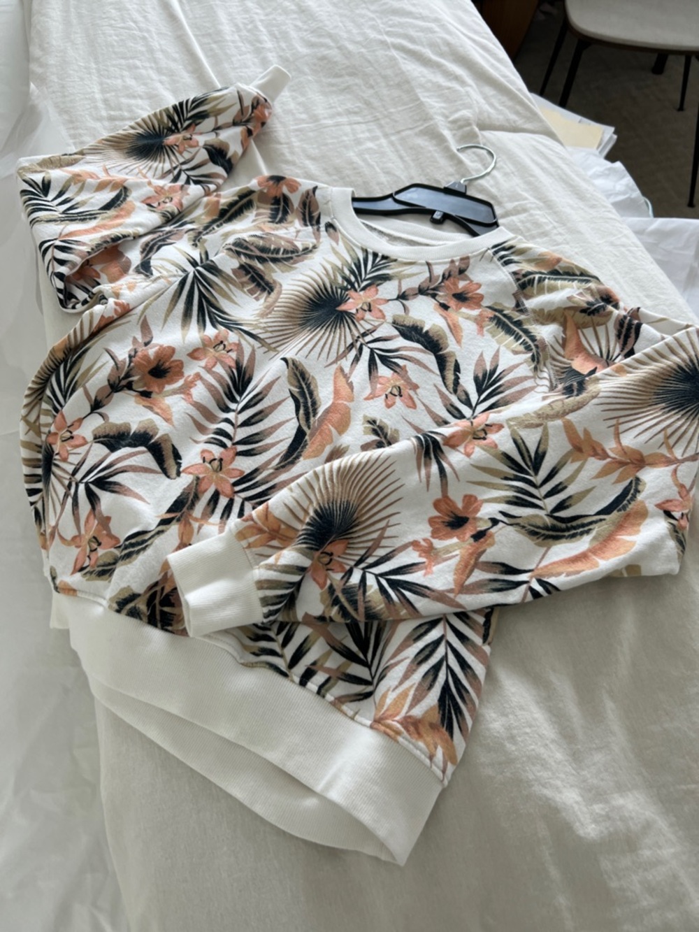Billabong Floral Print Women's Sweatshirt - Picture 3 of 4